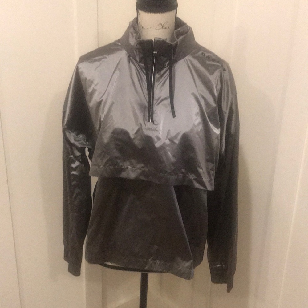 Oakley Luxe Anorak Silver Jacket, Size M,   New With Tags